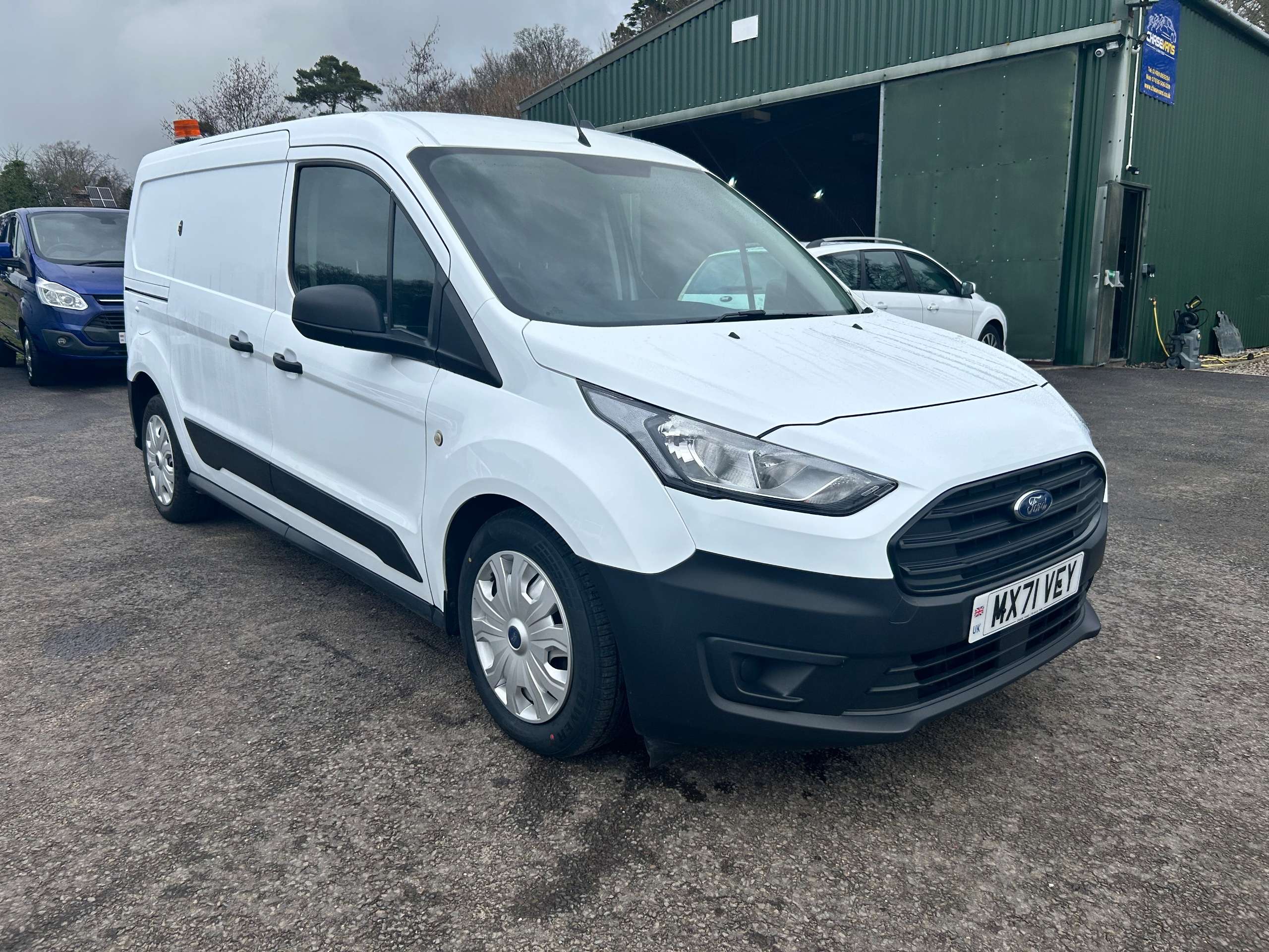 A 2021 FORD TRANSIT CONNECT 1.5 240 EcoBlue Leader Panel Van 5dr Diesel Manual L2 Euro 6 (s/s) (100 ps) A 2021 FORD TRANSIT CONNECT 1.5 240 EcoBlue Leader Panel Van 5dr Diesel Manual L2 Euro 6 (s/s) (100 ps)