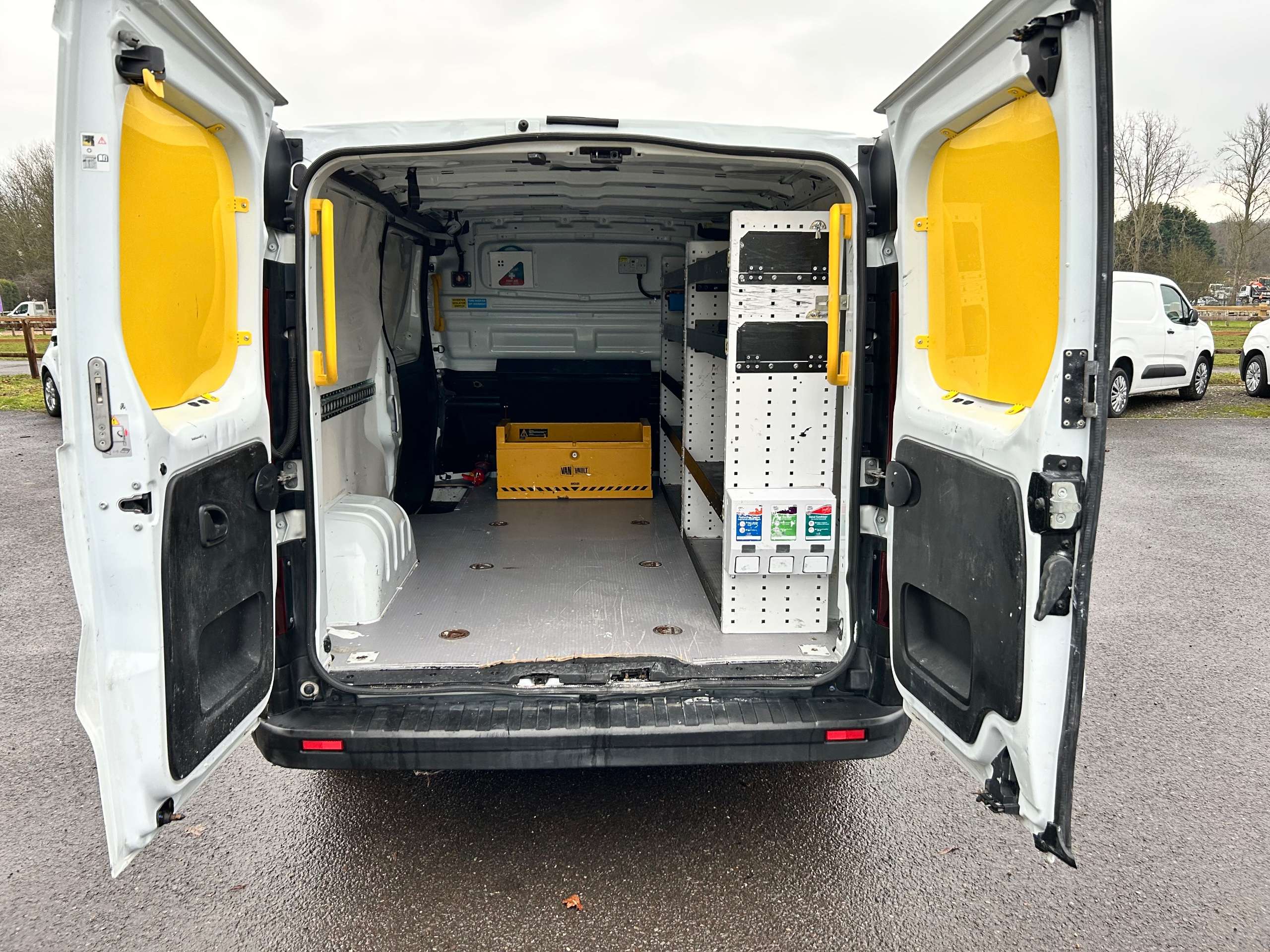 2021 RENAULT TRAFIC 2021 RENAULT TRAFIC