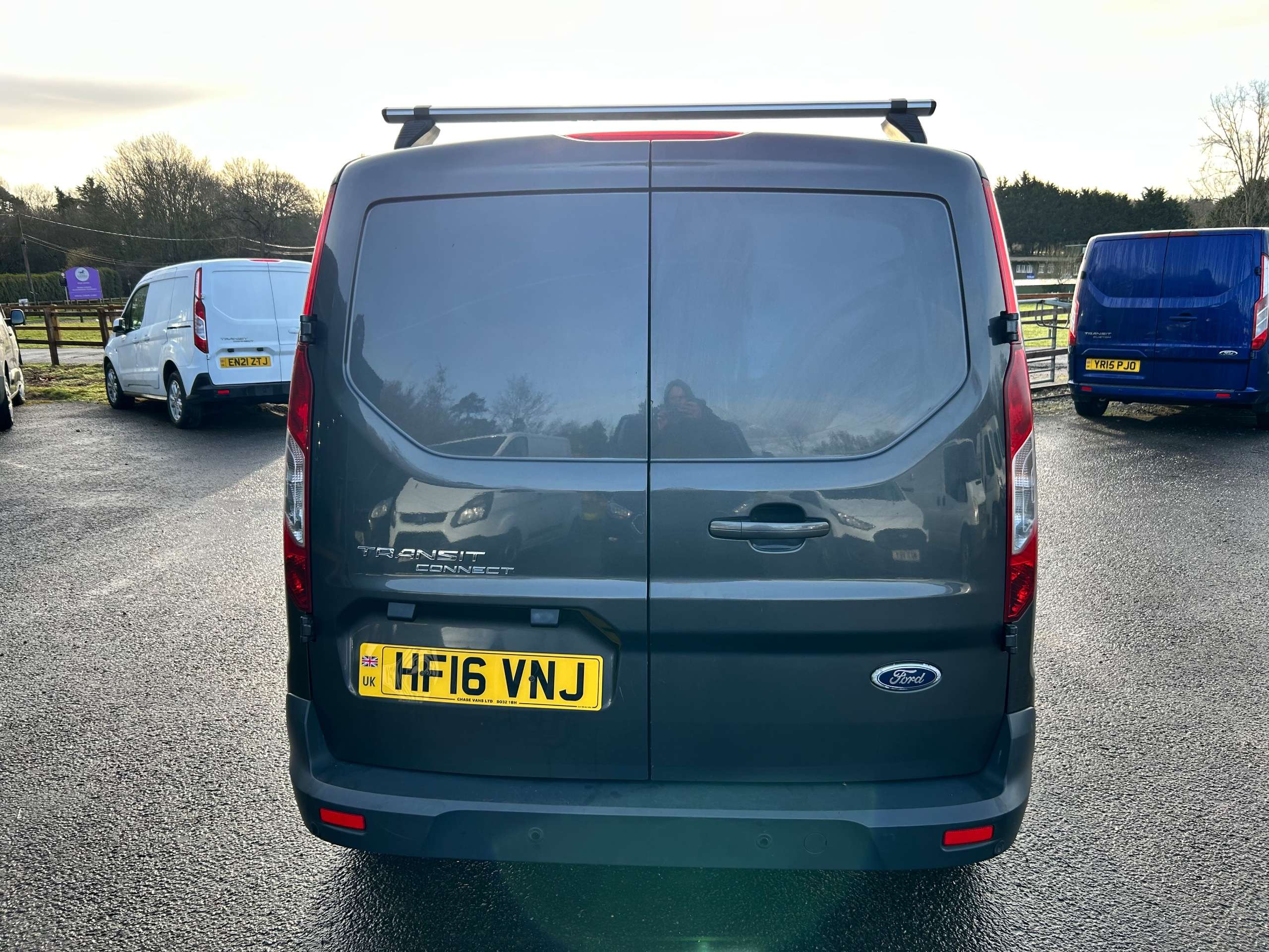 A 2016 FORD TRANSIT CONNECT 1.6 TDCi 240 Limited Panel Van 5dr Diesel Manual L2 H1 (128 g/km, 113 bhp) A 2016 FORD TRANSIT CONNECT 1.6 TDCi 240 Limited Panel Van 5dr Diesel Manual L2 H1 (128 g/km, 113 bhp)