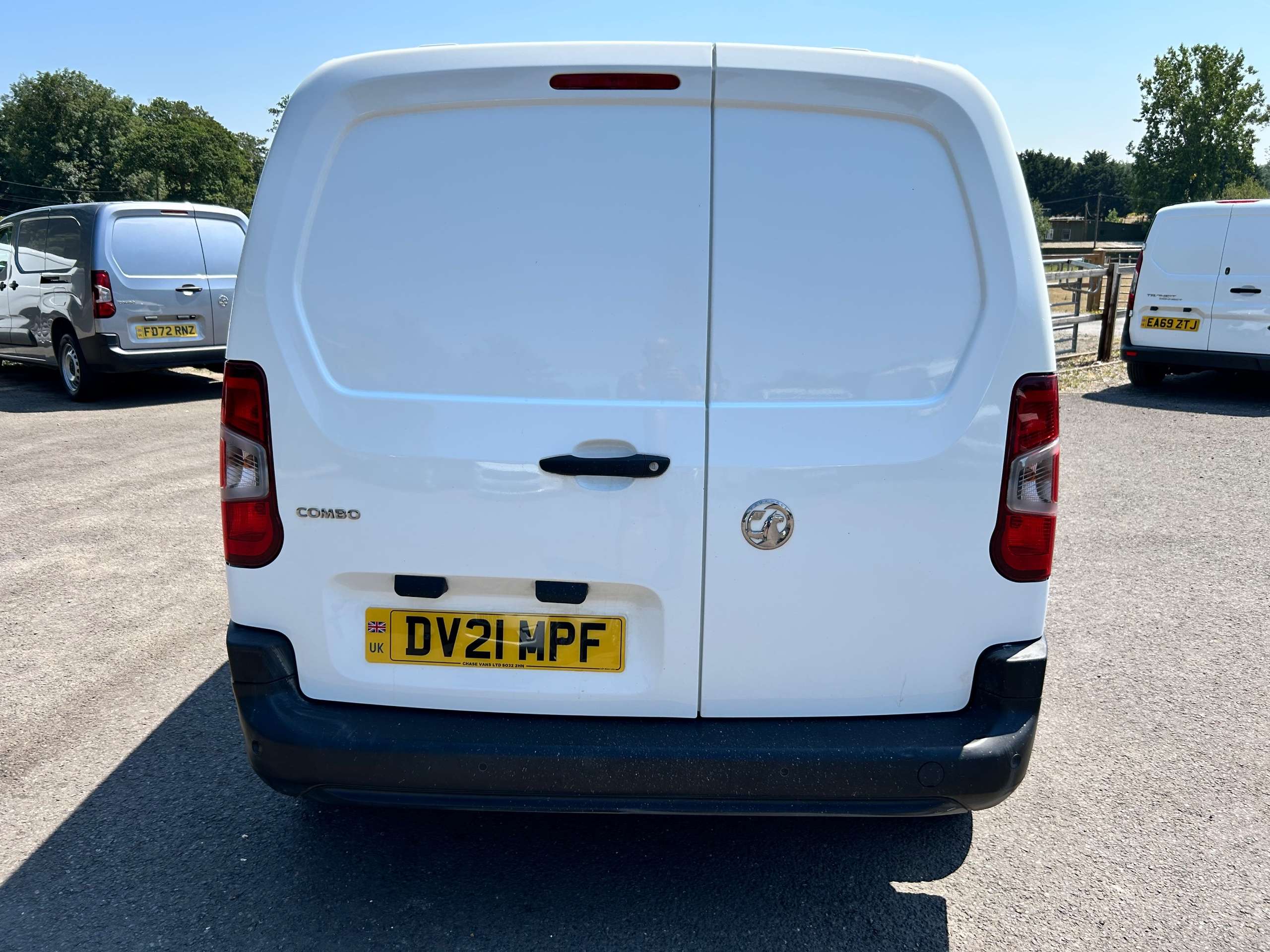 A 2021 VAUXHALL COMBO 1.5 Turbo D 2300 Dynamic Panel Van 4dr Diesel Manual L1 H1 Euro 6 (100 ps) A 2021 VAUXHALL COMBO 1.5 Turbo D 2300 Dynamic Panel Van 4dr Diesel Manual L1 H1 Euro 6 (100 ps)