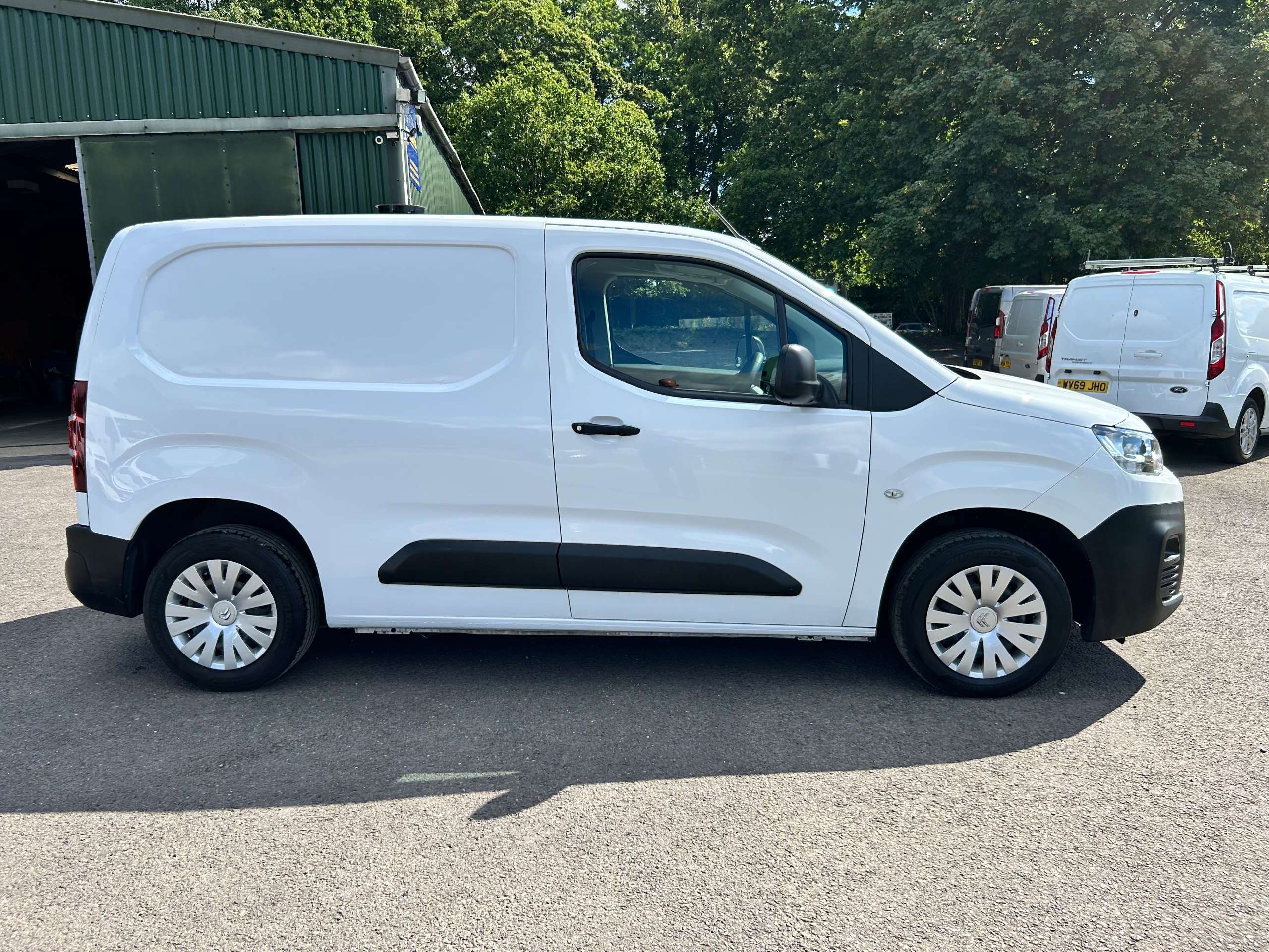 A 2020 CITROEN BERLINGO 1.5 BlueHDi 650 Enterprise M Panel Van 5dr Diesel Manual SWB Euro 6 (s/s) (75 ps) A 2020 CITROEN BERLINGO 1.5 BlueHDi 650 Enterprise M Panel Van 5dr Diesel Manual SWB Euro 6 (s/s) (75 ps)