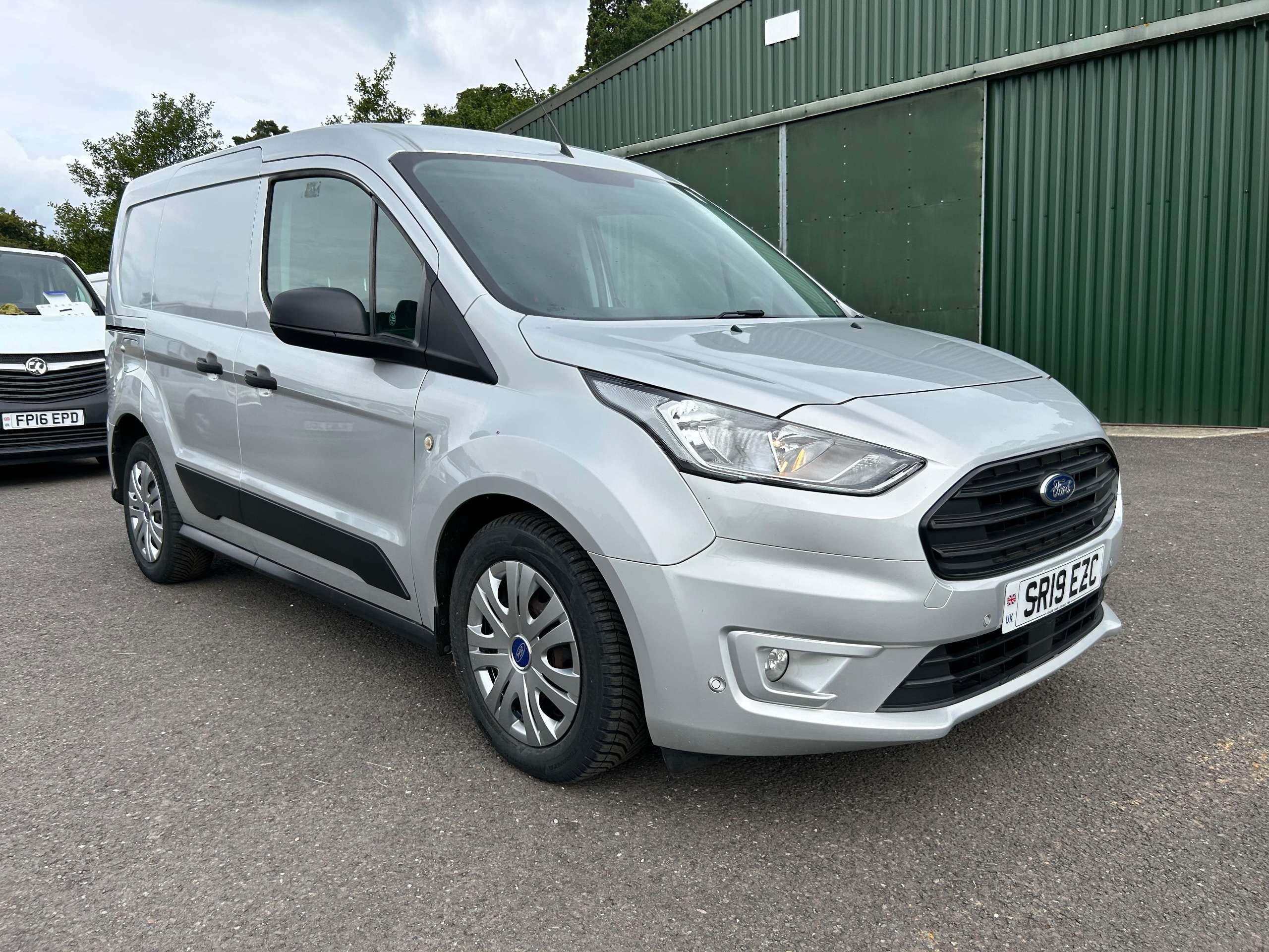 A 2019 FORD TRANSIT CONNECT 230 Trend TDCI Tail gate SWB A 2019 FORD TRANSIT CONNECT 230 Trend TDCI Tail gate SWB