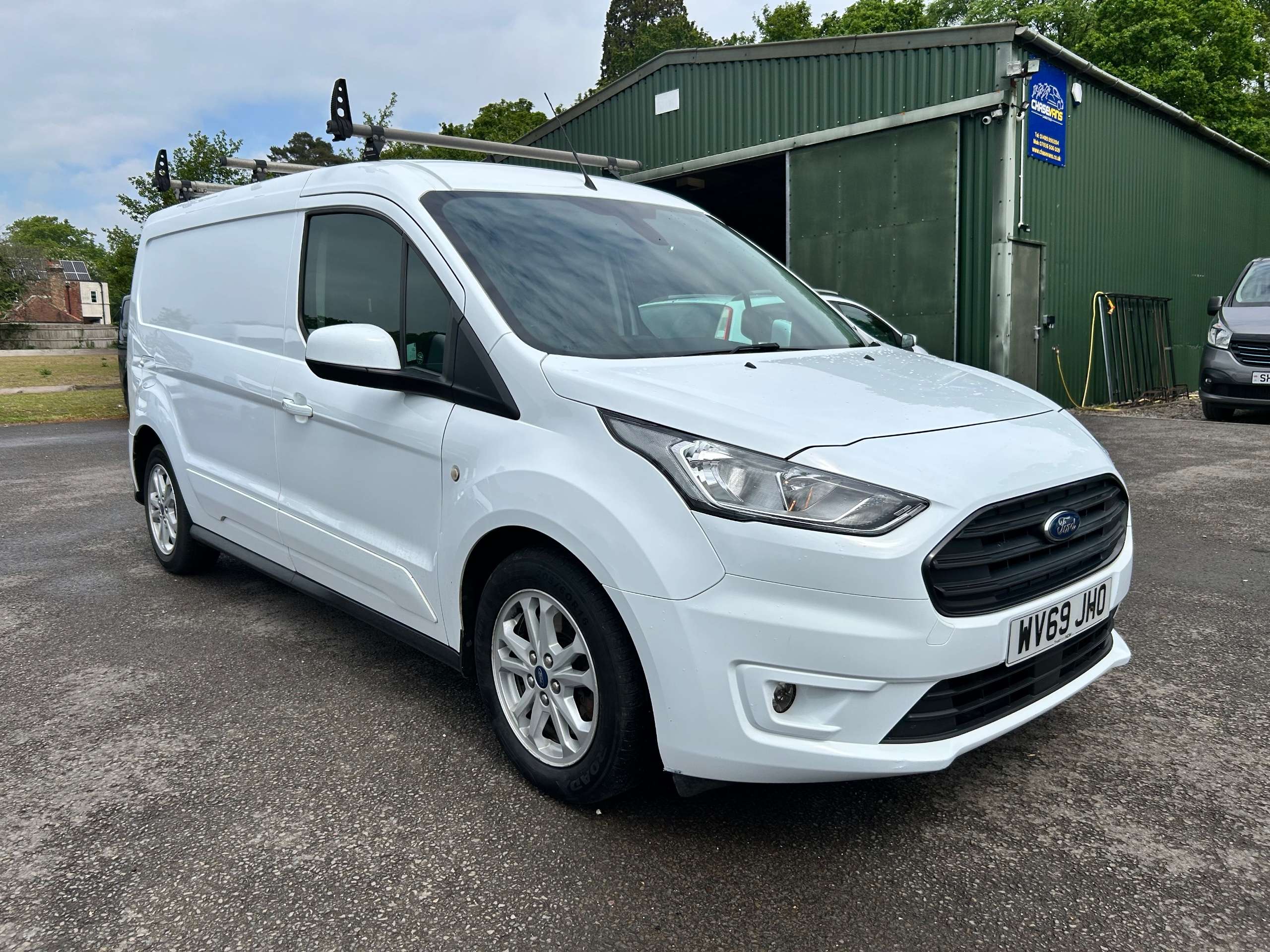 A 2019 FORD TRANSIT CONNECT 1.5 240 EcoBlue Limited Panel Van 5dr Diesel Manual L2 Euro 6 (s/s) (120 ps) A 2019 FORD TRANSIT CONNECT 1.5 240 EcoBlue Limited Panel Van 5dr Diesel Manual L2 Euro 6 (s/s) (120 ps)