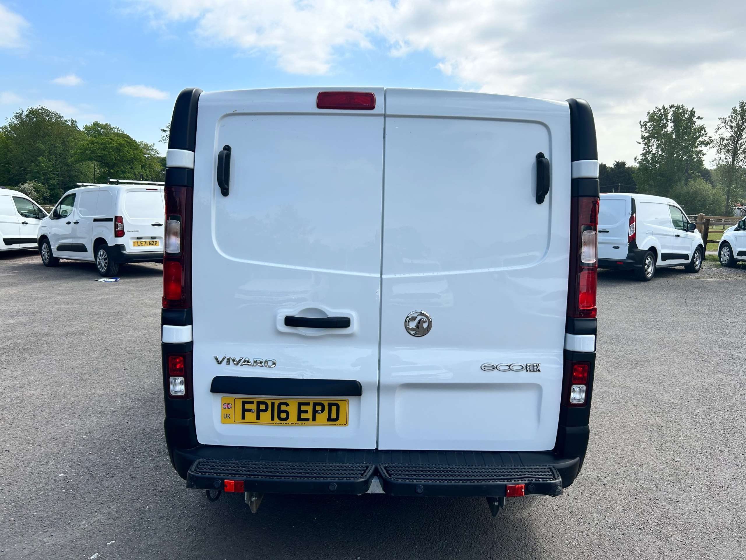 A 2016 VAUXHALL VIVARO 1.6 CDTi 2900 ecoFLEX Panel Van 5dr Diesel Manual L1 H1 Euro 5 (s/s) (90 ps) A 2016 VAUXHALL VIVARO 1.6 CDTi 2900 ecoFLEX Panel Van 5dr Diesel Manual L1 H1 Euro 5 (s/s) (90 ps)