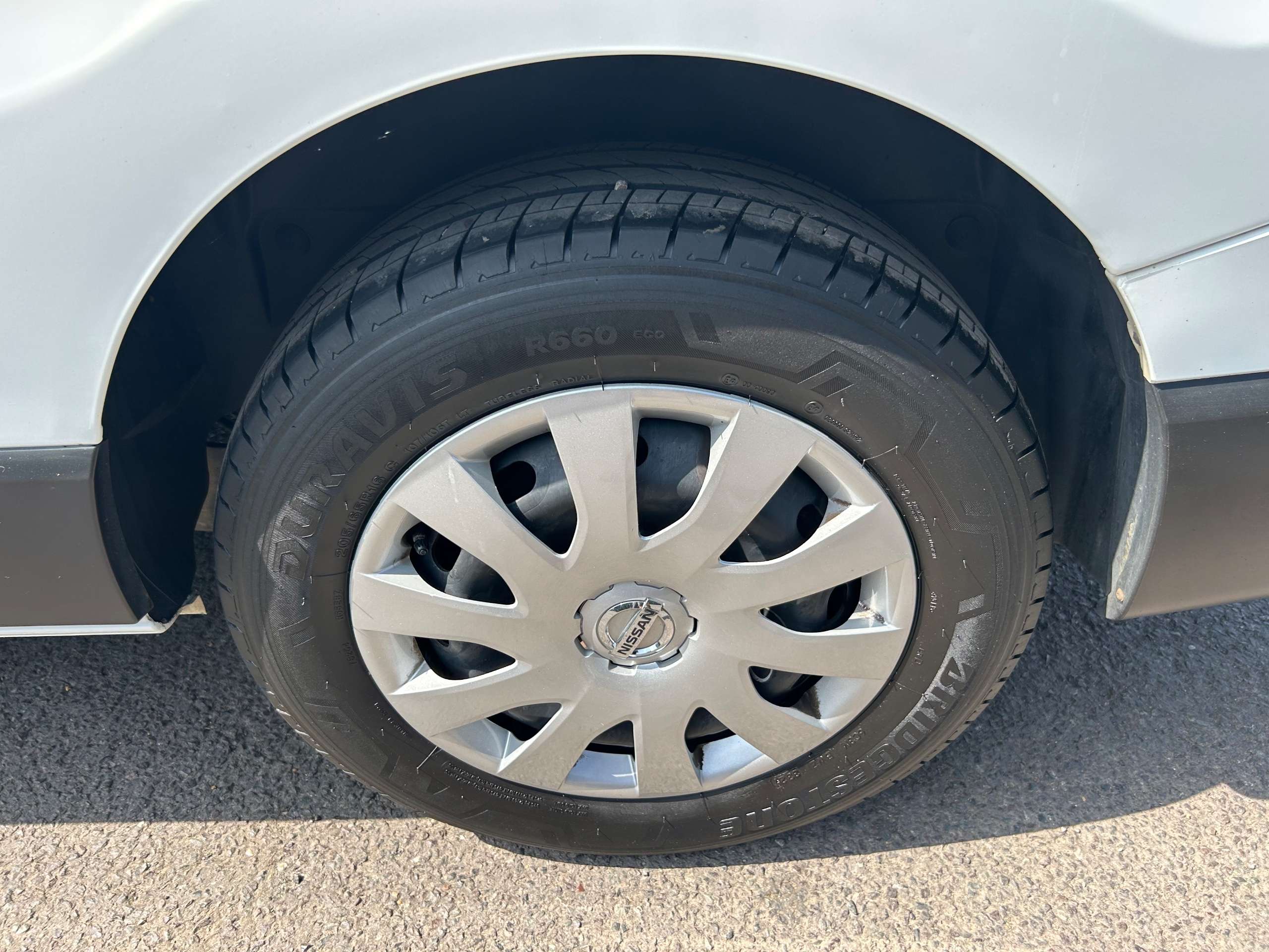 2021 NISSAN NV300 2021 NISSAN NV300