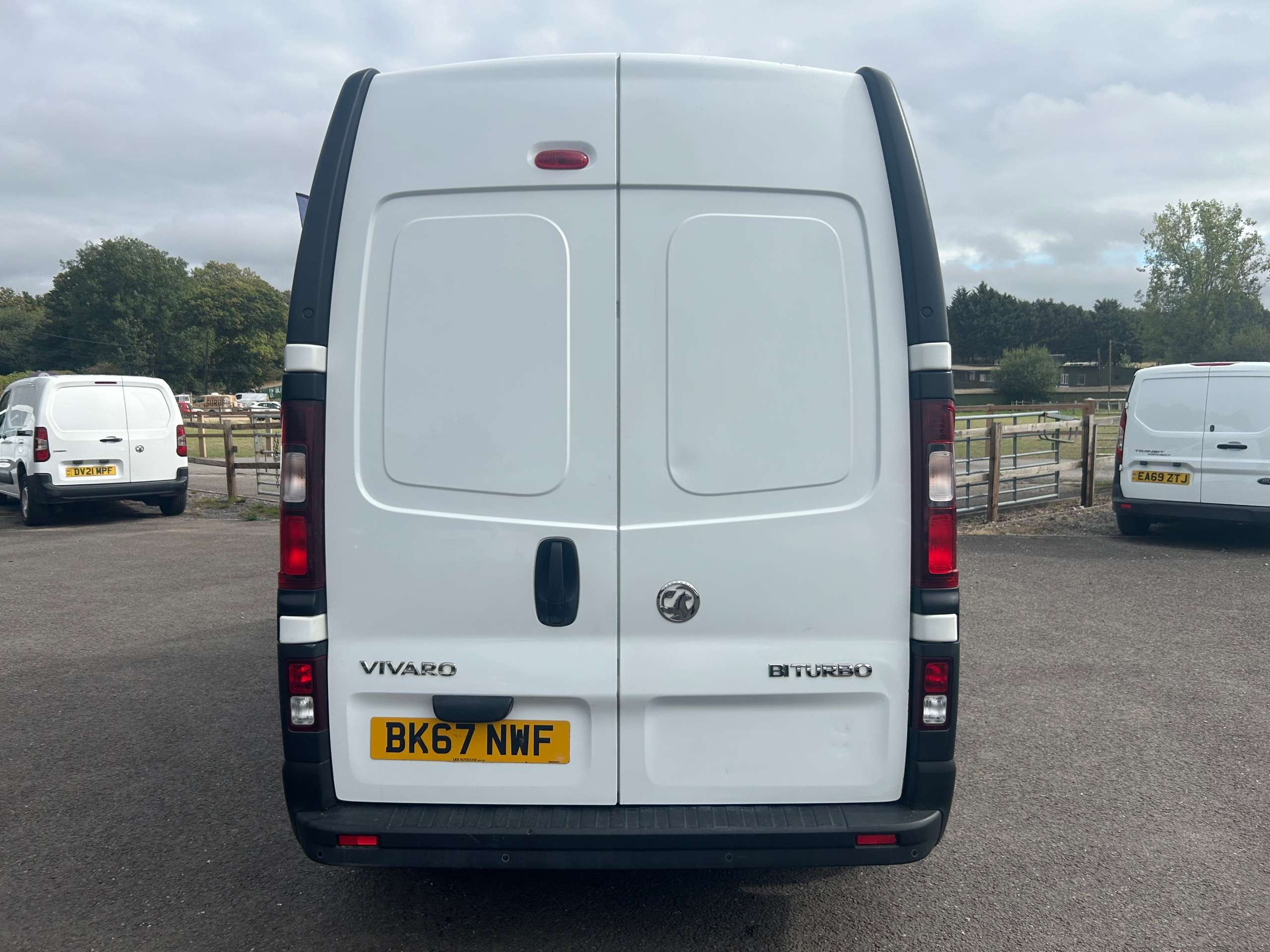 A 2018 VAUXHALL VIVARO 1.6 CDTi 2900 BiTurbo ecoTEC Panel Van 5dr Diesel Manual L2 H2 Euro 6 (s/s) (125 ps) A 2018 VAUXHALL VIVARO 1.6 CDTi 2900 BiTurbo ecoTEC Panel Van 5dr Diesel Manual L2 H2 Euro 6 (s/s) (125 ps)
