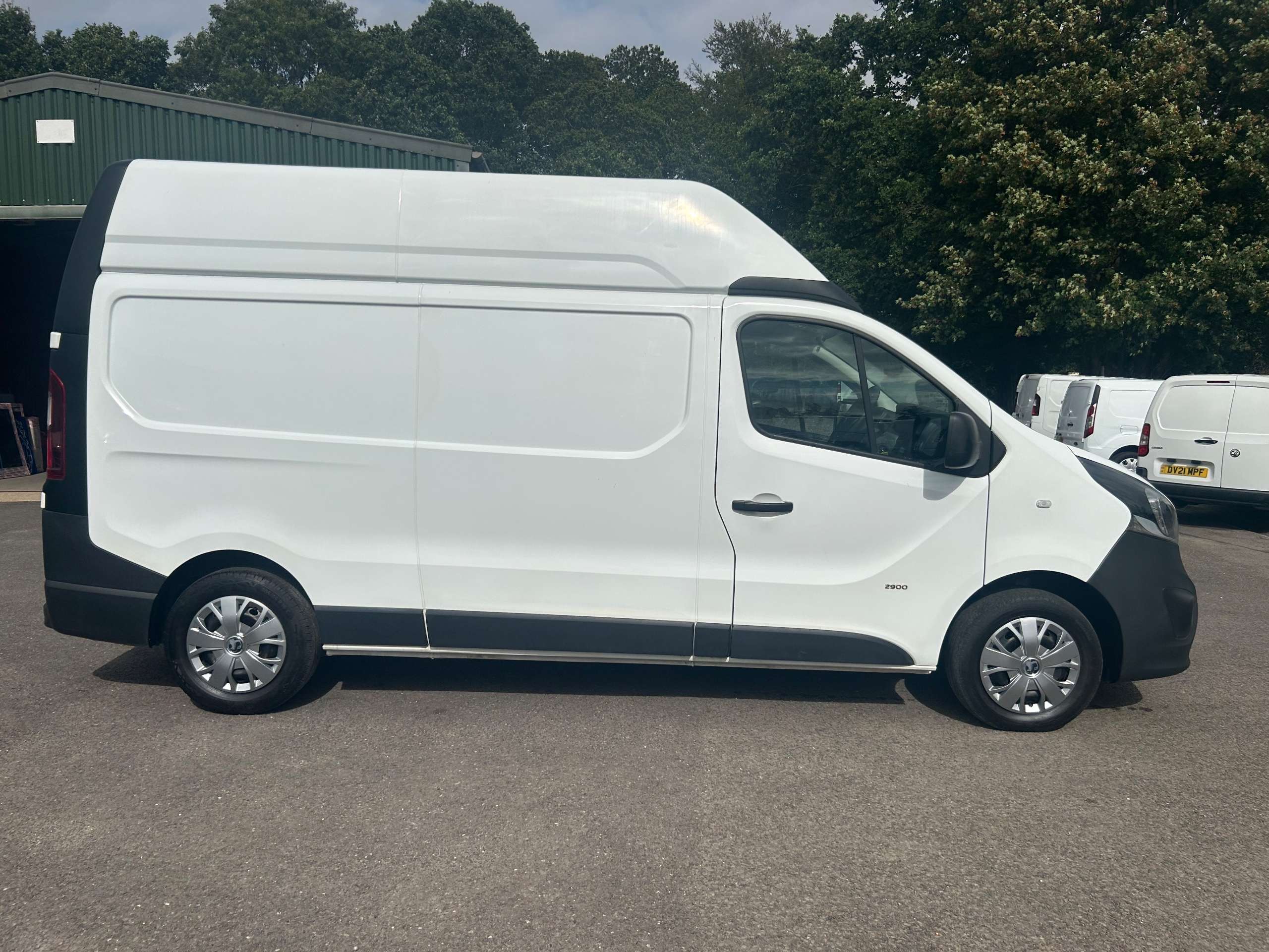 A 2018 VAUXHALL VIVARO 1.6 CDTi 2900 BiTurbo ecoTEC Panel Van 5dr Diesel Manual L2 H2 Euro 6 (s/s) (125 ps) A 2018 VAUXHALL VIVARO 1.6 CDTi 2900 BiTurbo ecoTEC Panel Van 5dr Diesel Manual L2 H2 Euro 6 (s/s) (125 ps)