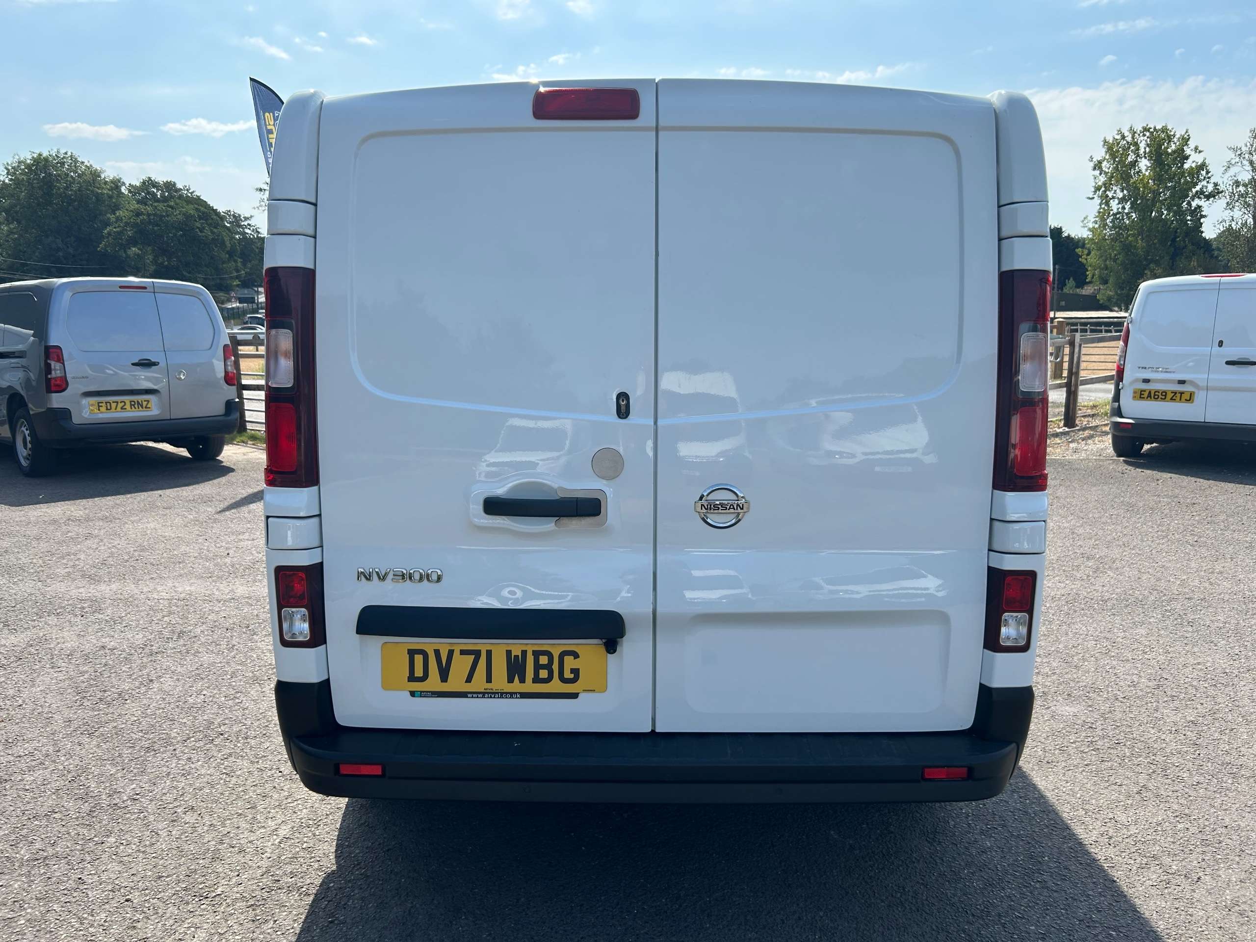 A 2021 NISSAN NV300 2.0 dCi 30 Acenta Panel Van 4dr Diesel Manual L2 H1 Euro 6 (120 ps) A 2021 NISSAN NV300 2.0 dCi 30 Acenta Panel Van 4dr Diesel Manual L2 H1 Euro 6 (120 ps)