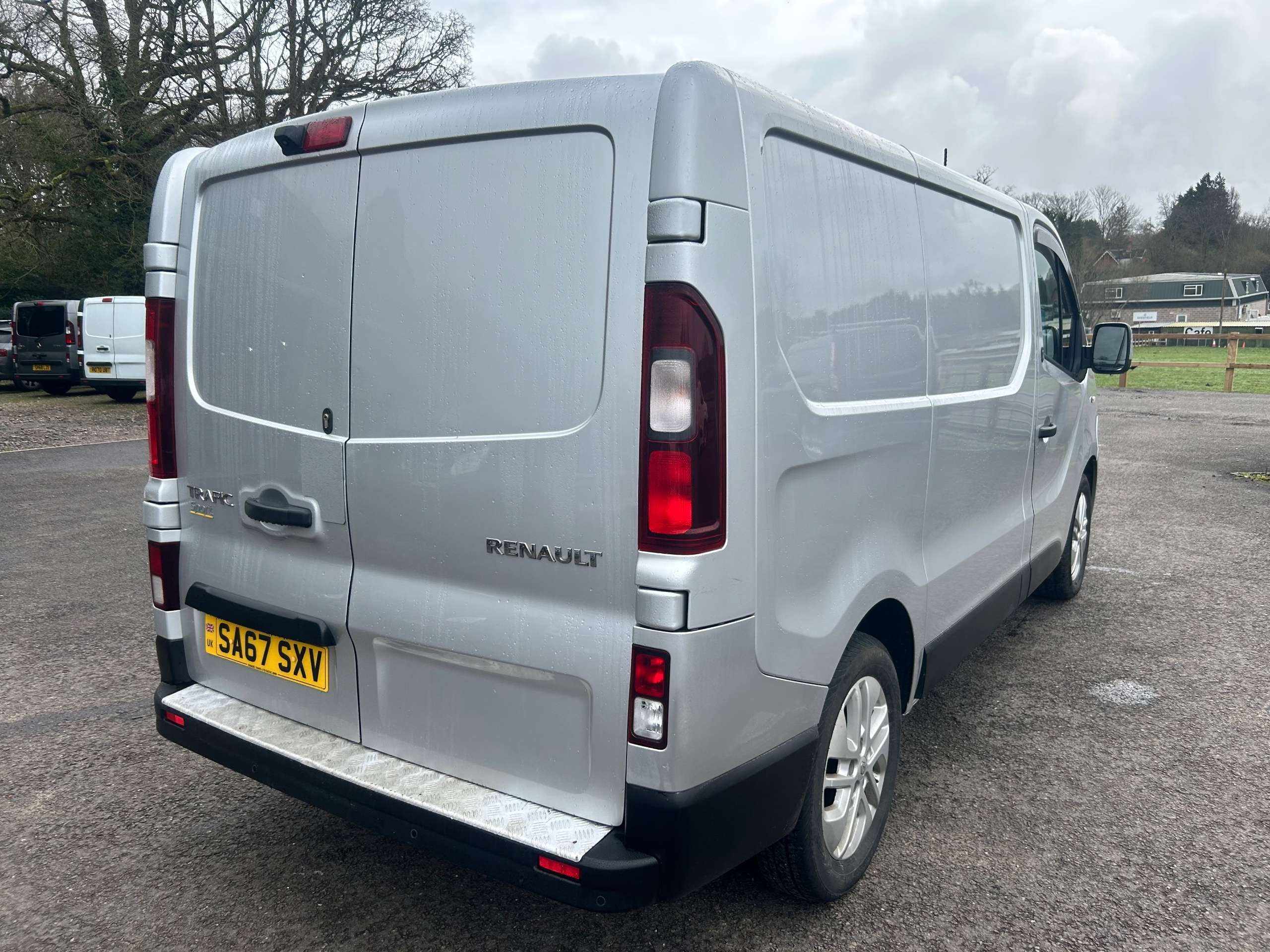 A 2017 RENAULT TRAFIC 1.6 dCi ENERGY 27 Sport Nav Panel Van 5dr Diesel Manual SWB Standard Roof Euro 6 (s/s) (145 ps) A 2017 RENAULT TRAFIC 1.6 dCi ENERGY 27 Sport Nav Panel Van 5dr Diesel Manual SWB Standard Roof Euro 6 (s/s) (145 ps)