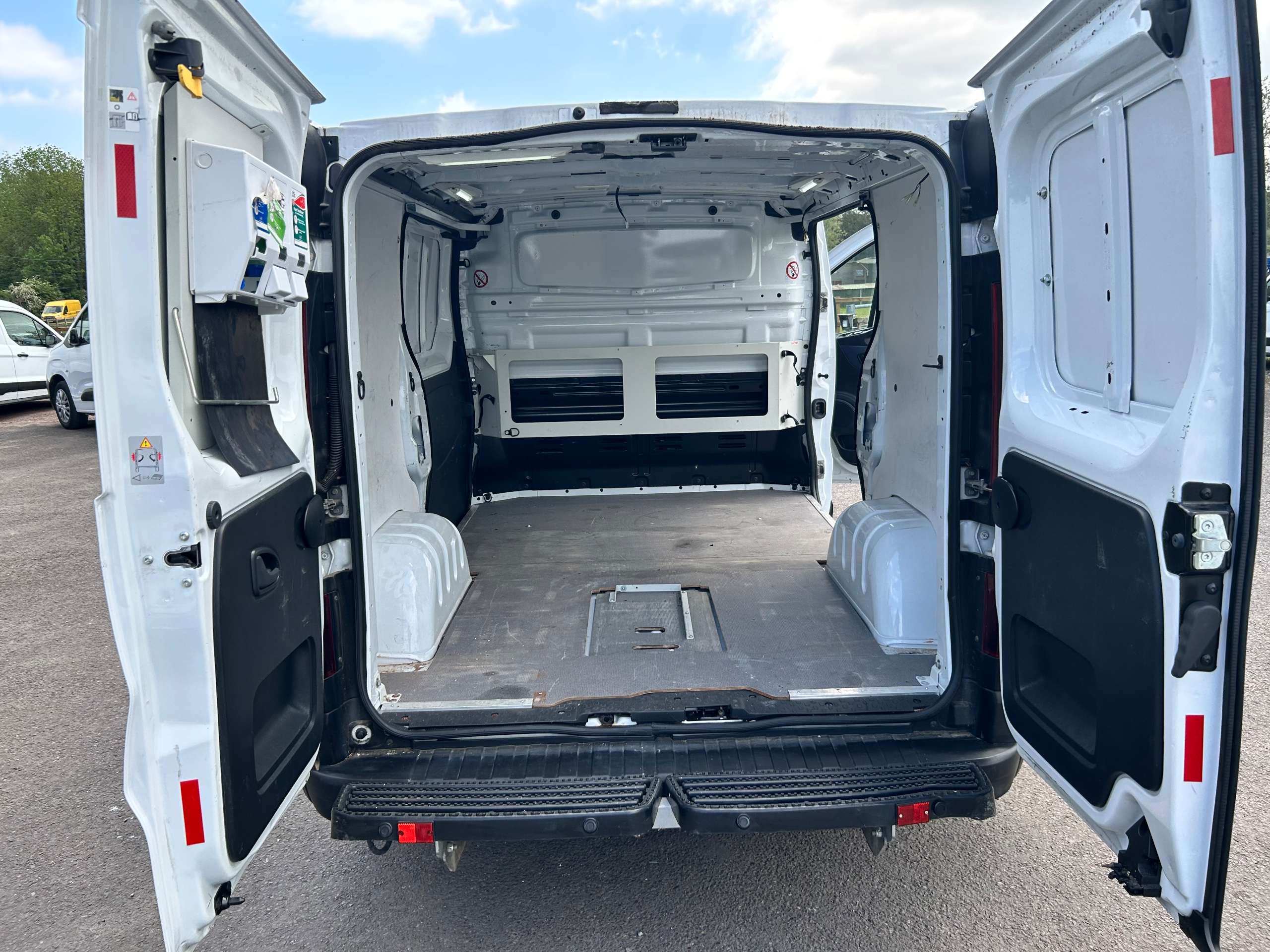 2016 VAUXHALL VIVARO 2016 VAUXHALL VIVARO
