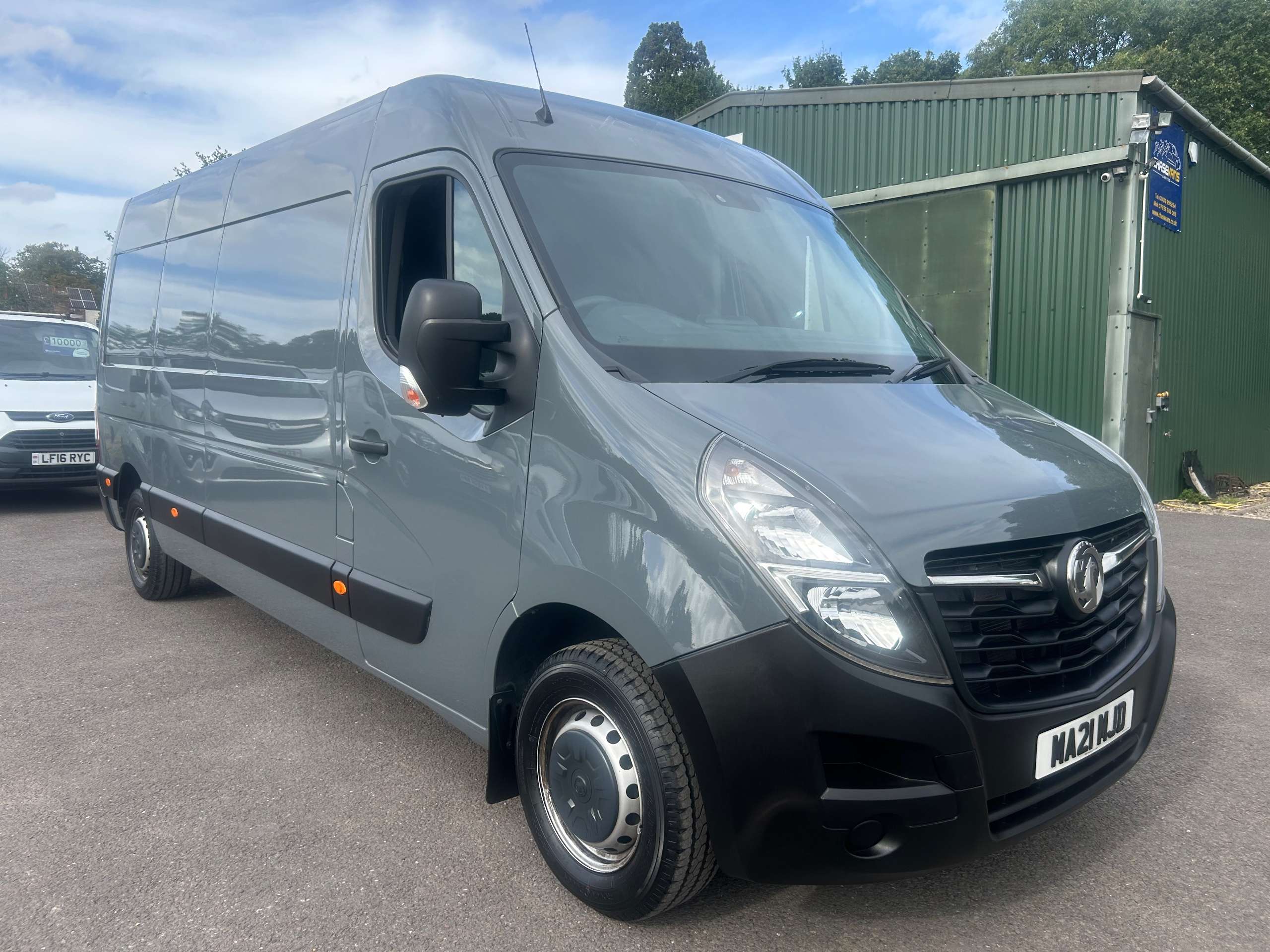 A 2021 VAUXHALL MOVANO 2.3 CDTi 3500 BiTurbo Edition Panel Van 5dr Diesel Manual FWD L3 H2 Euro 6 (135 ps) A 2021 VAUXHALL MOVANO 2.3 CDTi 3500 BiTurbo Edition Panel Van 5dr Diesel Manual FWD L3 H2 Euro 6 (135 ps)