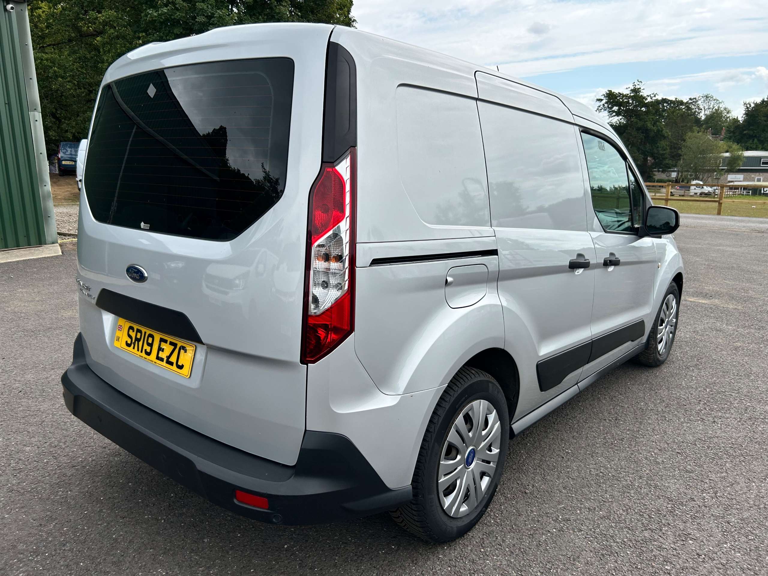 A 2019 FORD TRANSIT CONNECT 230 Trend TDCI Tail gate SWB A 2019 FORD TRANSIT CONNECT 230 Trend TDCI Tail gate SWB