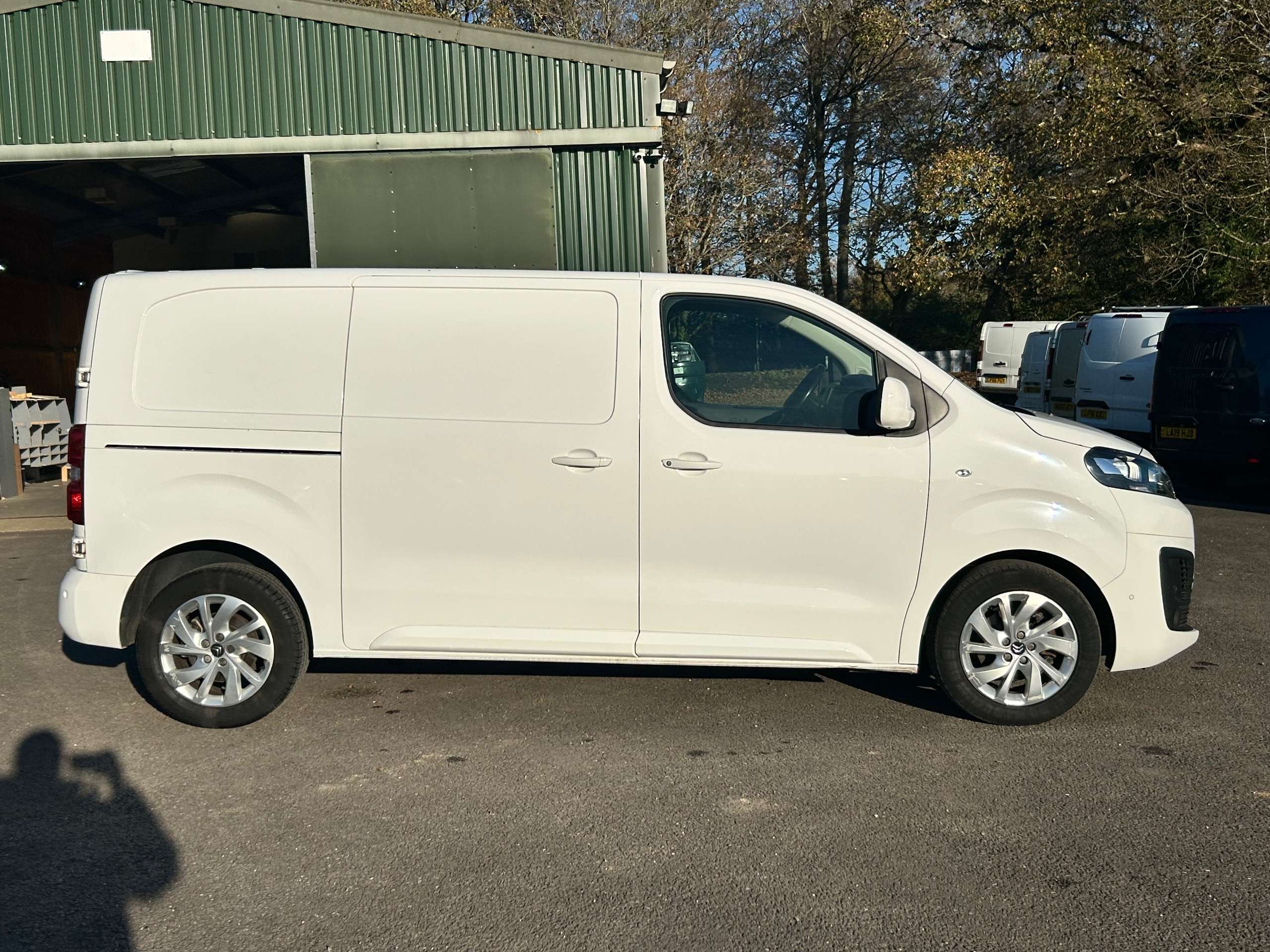 A 2021 CITROEN DISPATCH 2.0 BlueHDi 1400 Driver M Panel Van 6dr Diesel Manual FWD 2 Euro 6 (s/s) (120 ps) A 2021 CITROEN DISPATCH 2.0 BlueHDi 1400 Driver M Panel Van 6dr Diesel Manual FWD 2 Euro 6 (s/s) (120 ps)