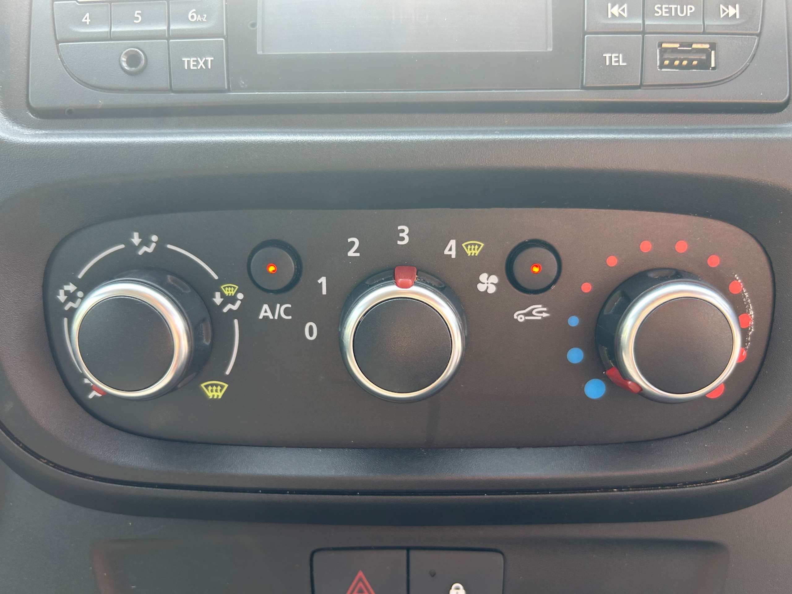 2021 NISSAN NV300 2021 NISSAN NV300