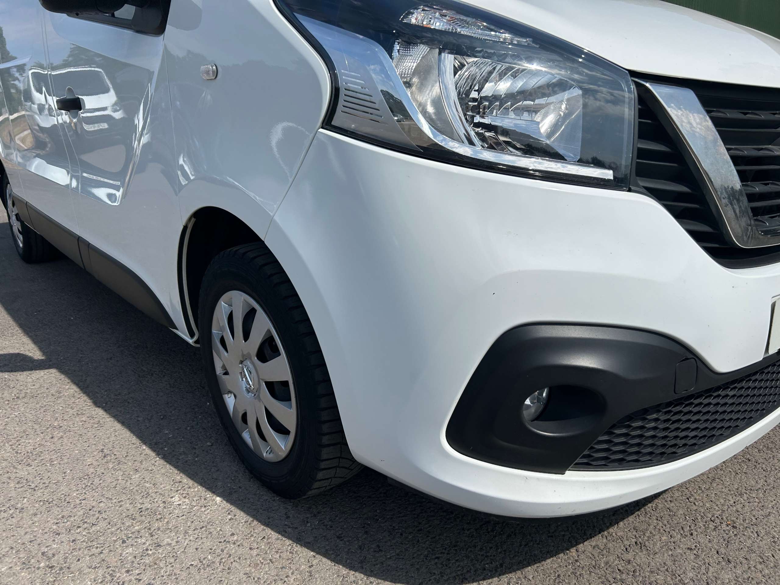 2021 NISSAN NV300 2021 NISSAN NV300
