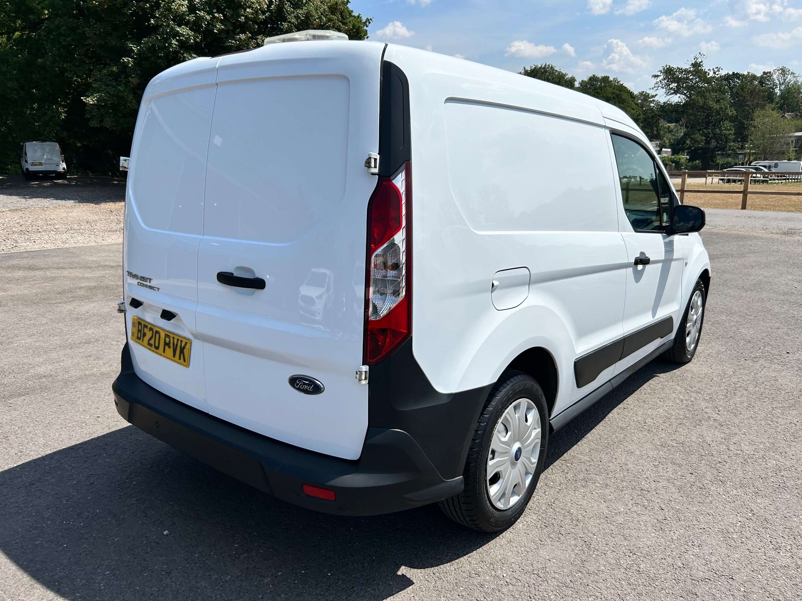 A 2020 FORD TRANSIT CONNECT 1.5 220 EcoBlue Leader Panel Van 5dr Diesel Manual L1 Euro 6 (s/s) (100 ps) A 2020 FORD TRANSIT CONNECT 1.5 220 EcoBlue Leader Panel Van 5dr Diesel Manual L1 Euro 6 (s/s) (100 ps)