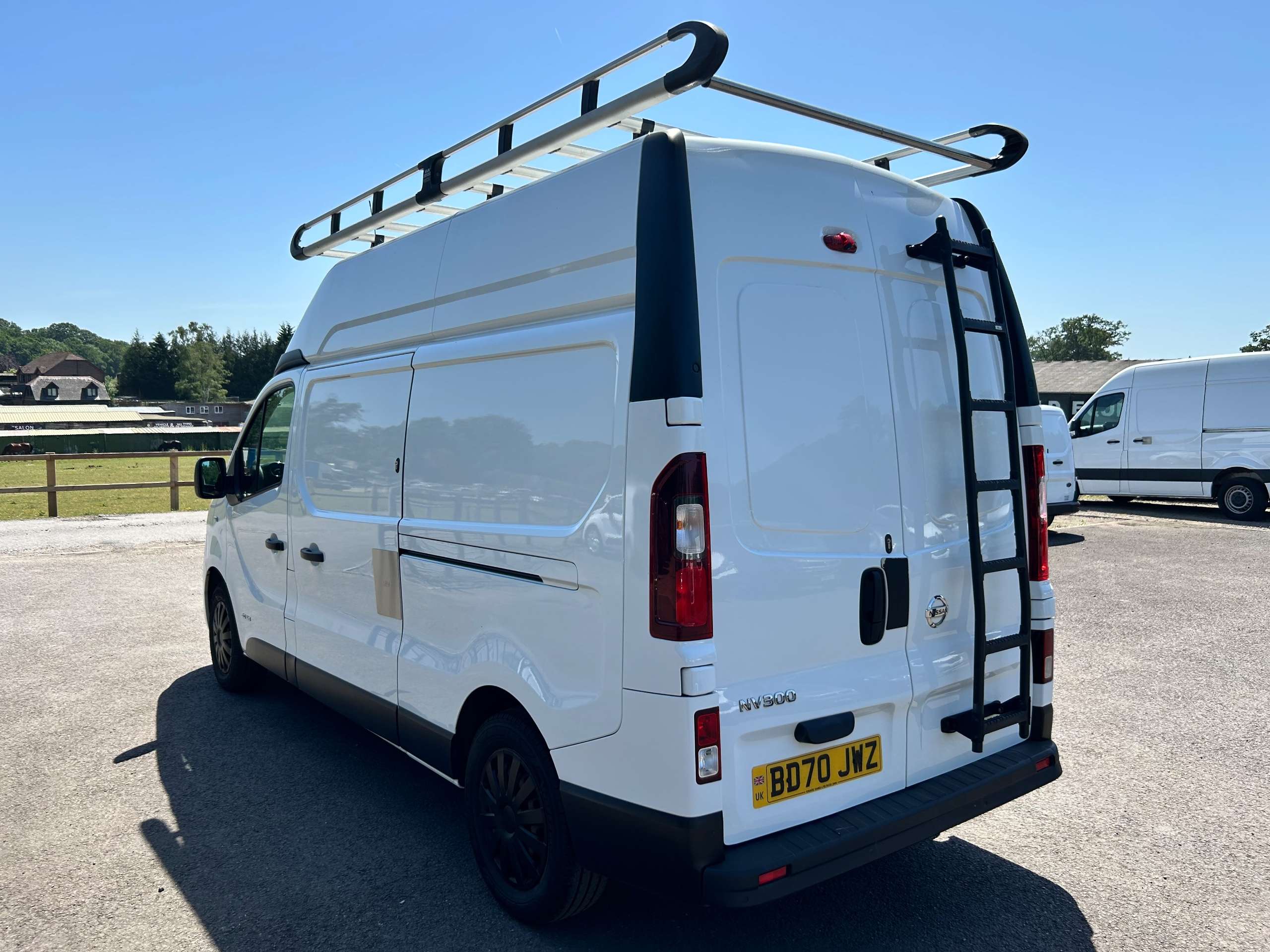 A 2020 NISSAN NV300 2.0 dCi 30 Acenta Panel Van 4dr Diesel Manual L2 H2 Euro 6 (s/s) (145 ps) A 2020 NISSAN NV300 2.0 dCi 30 Acenta Panel Van 4dr Diesel Manual L2 H2 Euro 6 (s/s) (145 ps)
