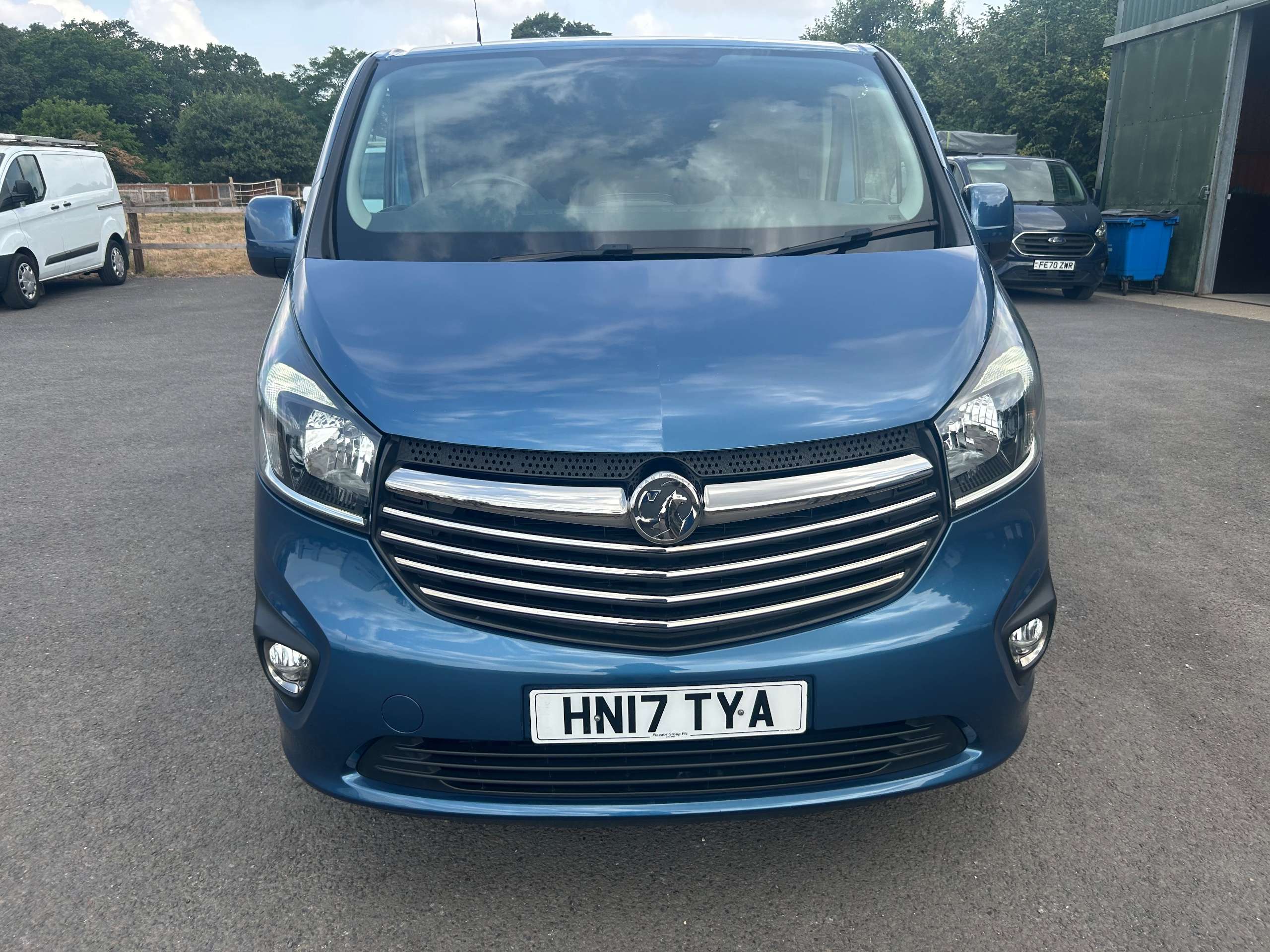 2017 VAUXHALL VIVARO 2017 VAUXHALL VIVARO