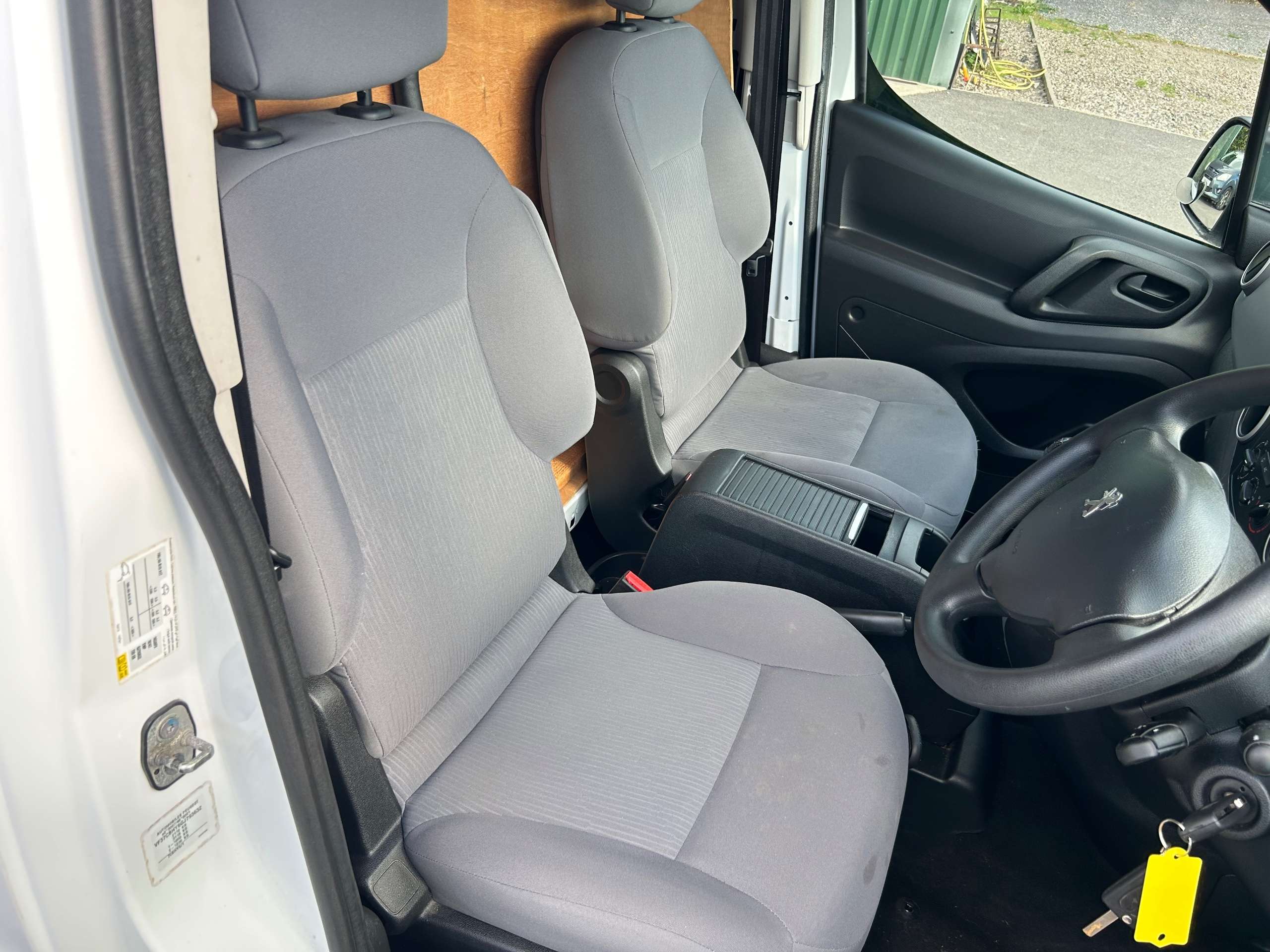 2016 PEUGEOT PARTNER 2016 PEUGEOT PARTNER