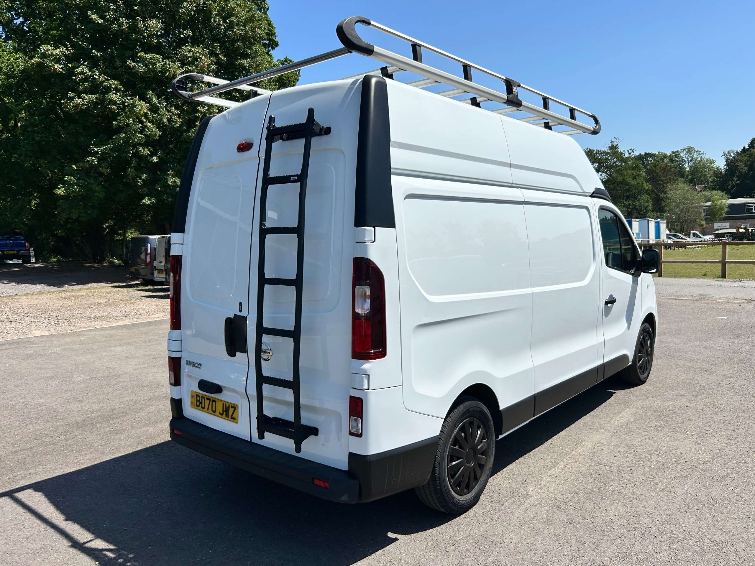 A 2020 NISSAN NV300 2.0 dCi 30 Acenta Panel Van 4dr Diesel Manual L2 H2 Euro 6 (s/s) (145 ps) A 2020 NISSAN NV300 2.0 dCi 30 Acenta Panel Van 4dr Diesel Manual L2 H2 Euro 6 (s/s) (145 ps)
