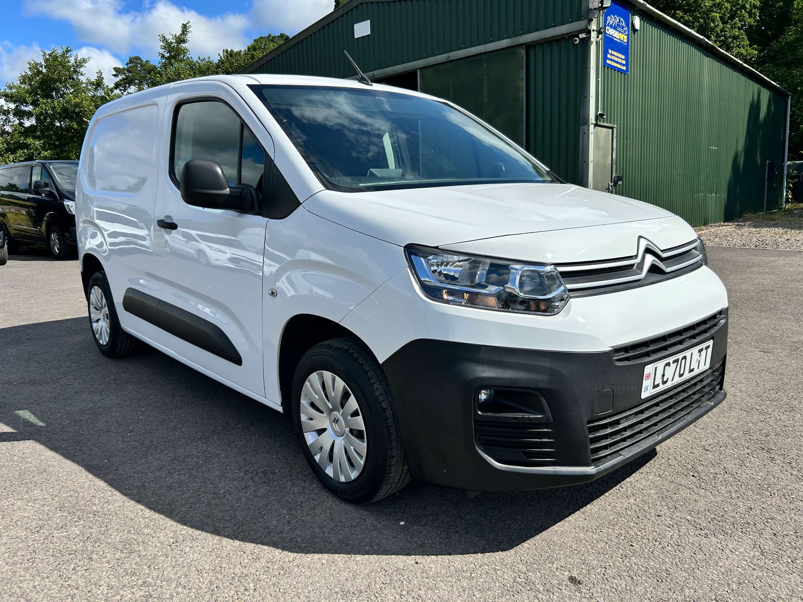 A 2020 CITROEN BERLINGO 1.5 BlueHDi 650 Enterprise M Panel Van 5dr Diesel Manual SWB Euro 6 (s/s) (75 ps) A 2020 CITROEN BERLINGO 1.5 BlueHDi 650 Enterprise M Panel Van 5dr Diesel Manual SWB Euro 6 (s/s) (75 ps)