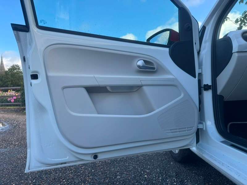 2019 VOLKSWAGEN UP 2019 VOLKSWAGEN UP