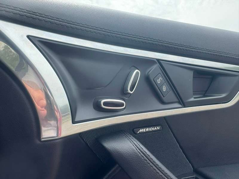 2019 JAGUAR F-TYPE 2019 JAGUAR F-TYPE