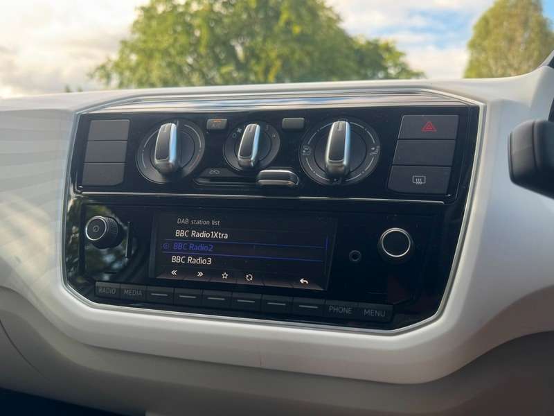 2019 VOLKSWAGEN UP 2019 VOLKSWAGEN UP