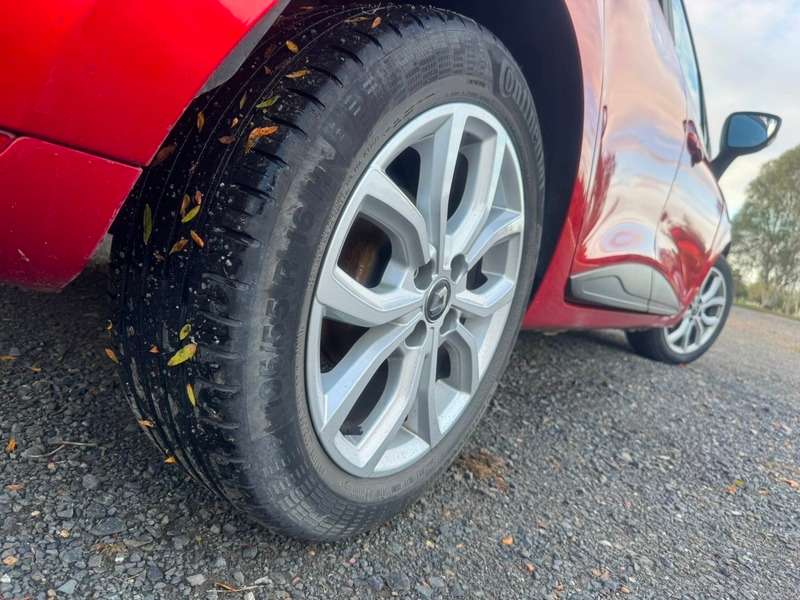 2017 RENAULT CLIO 2017 RENAULT CLIO