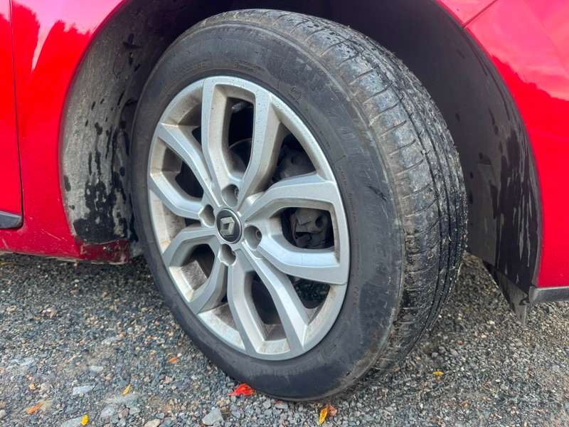 2017 RENAULT CLIO 2017 RENAULT CLIO