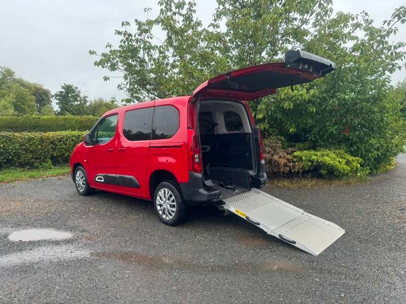 A 2019 CITROEN BERLINGO 1.5 BlueHDi Feel M MPV Euro 6 (s/s) WAV Conversion A 2019 CITROEN BERLINGO 1.5 BlueHDi Feel M MPV Euro 6 (s/s) WAV Conversion