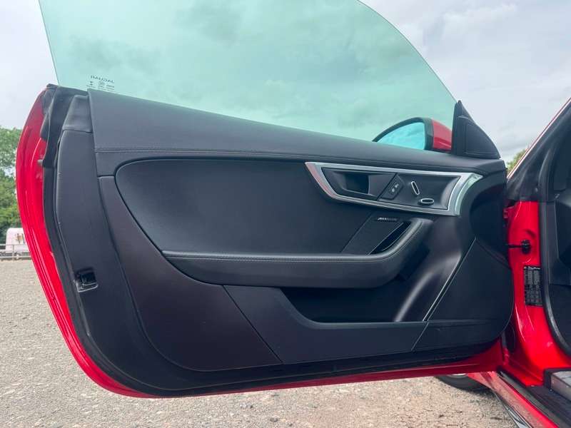 2019 JAGUAR F-TYPE 2019 JAGUAR F-TYPE