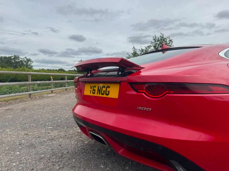 2019 JAGUAR F-TYPE 2019 JAGUAR F-TYPE