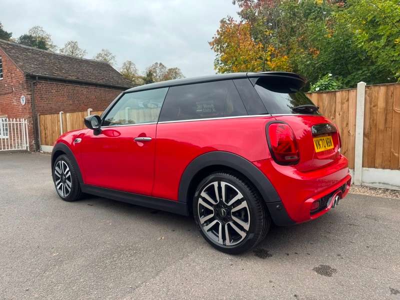 A 2020 MINI MINI 2.0 Cooper S Exclusive Euro 6 (s/s) 3dr A 2020 MINI MINI 2.0 Cooper S Exclusive Euro 6 (s/s) 3dr