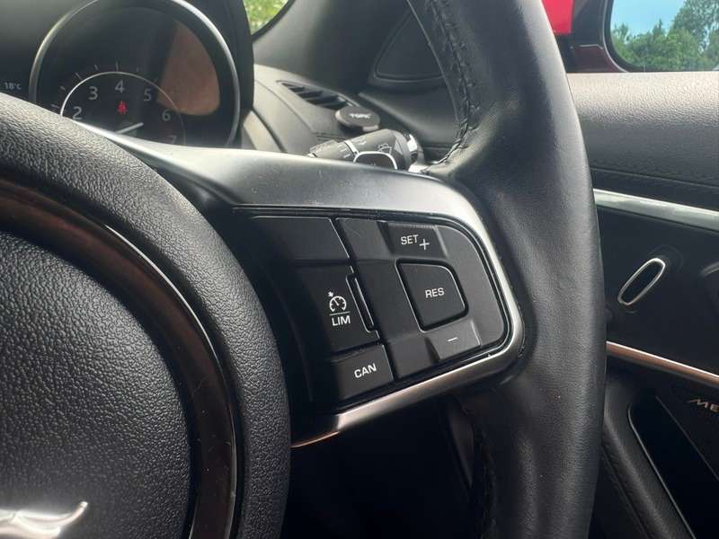 2019 JAGUAR F-TYPE 2019 JAGUAR F-TYPE