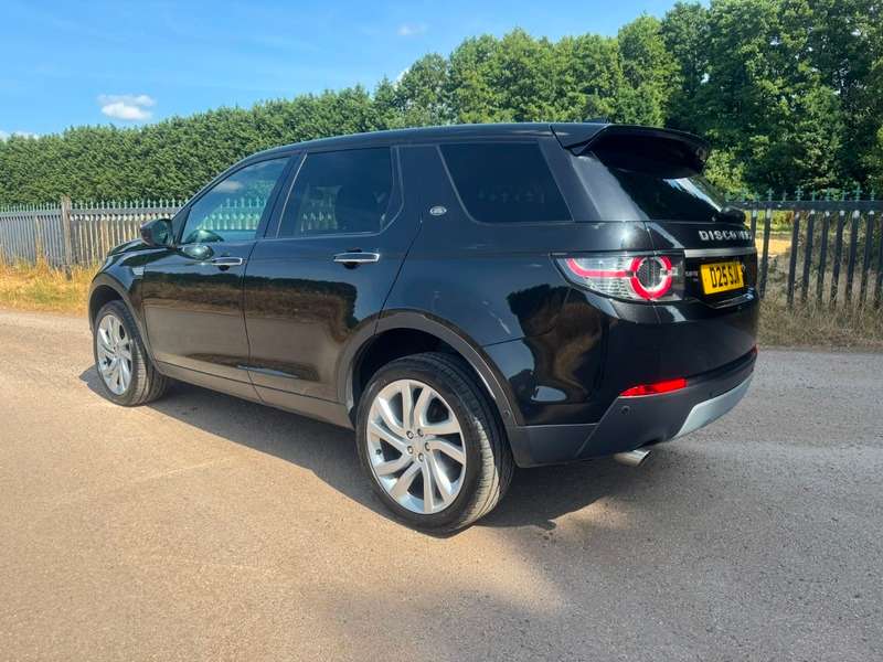 A 2018 LAND ROVER DISCOVERY SPORT 2.0 TD4 HSE Luxury Auto 4WD Euro 6 (s/s) 5dr A 2018 LAND ROVER DISCOVERY SPORT 2.0 TD4 HSE Luxury Auto 4WD Euro 6 (s/s) 5dr