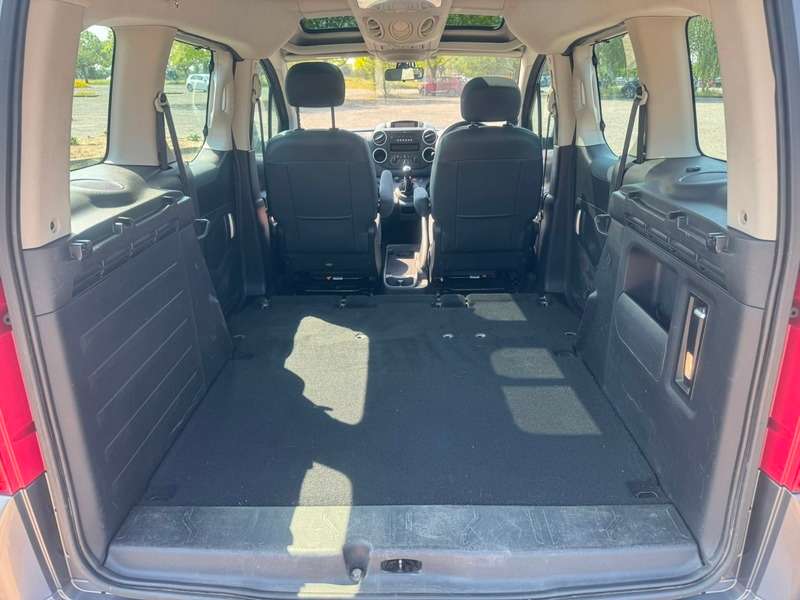 2009 PEUGEOT PARTNER TEPEE 2009 PEUGEOT PARTNER TEPEE