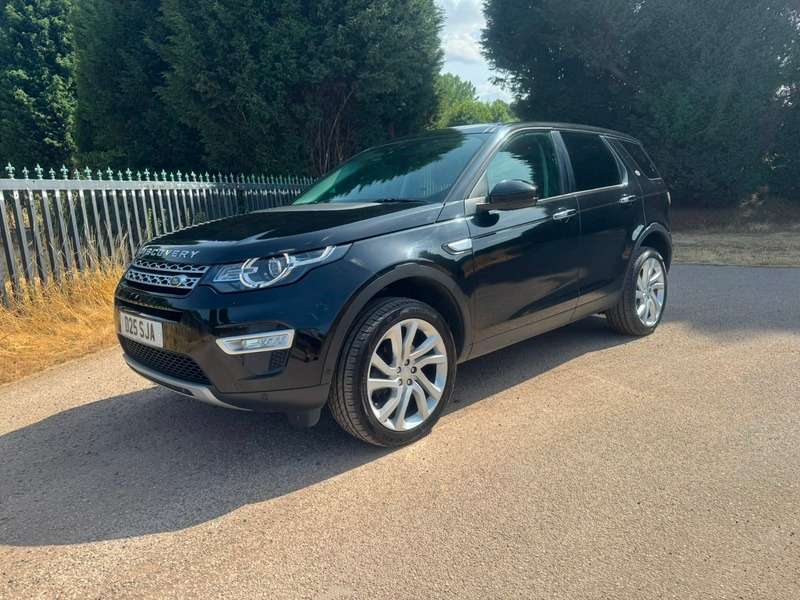 A 2018 LAND ROVER DISCOVERY SPORT 2.0 TD4 HSE Luxury Auto 4WD Euro 6 (s/s) 5dr A 2018 LAND ROVER DISCOVERY SPORT 2.0 TD4 HSE Luxury Auto 4WD Euro 6 (s/s) 5dr