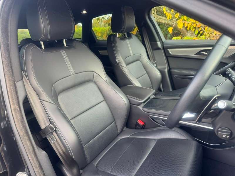 2024 JAGUAR F-PACE 2024 JAGUAR F-PACE