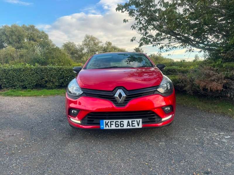 2017 RENAULT CLIO 2017 RENAULT CLIO