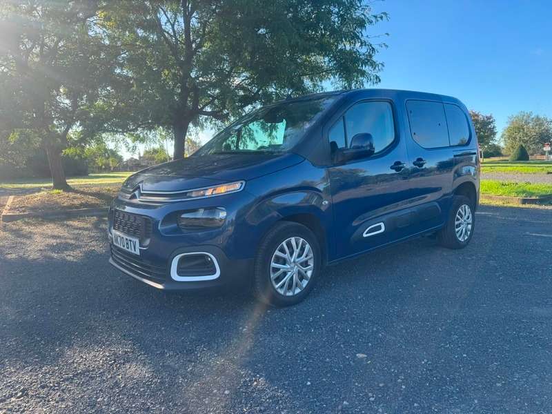 A 2021 CITROEN BERLINGO 1.5 BlueHDi Feel M MPV Euro 6 (s/s) WAV Conversion A 2021 CITROEN BERLINGO 1.5 BlueHDi Feel M MPV Euro 6 (s/s) WAV Conversion
