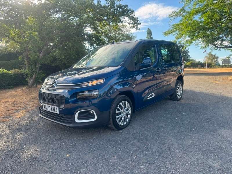 A 2021 CITROEN BERLINGO 1.5 BlueHDi Feel M MPV Euro 6 (s/s) WAV Conversion A 2021 CITROEN BERLINGO 1.5 BlueHDi Feel M MPV Euro 6 (s/s) WAV Conversion