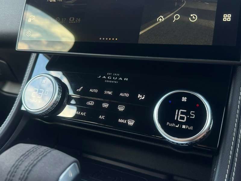 2024 JAGUAR F-PACE 2024 JAGUAR F-PACE