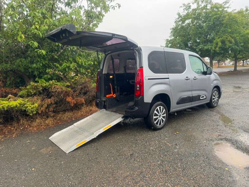 A 2020 CITROEN BERLINGO 1.5 BlueHDi Feel M MPV Euro 6 (s/s) WAV Conversion A 2020 CITROEN BERLINGO 1.5 BlueHDi Feel M MPV Euro 6 (s/s) WAV Conversion