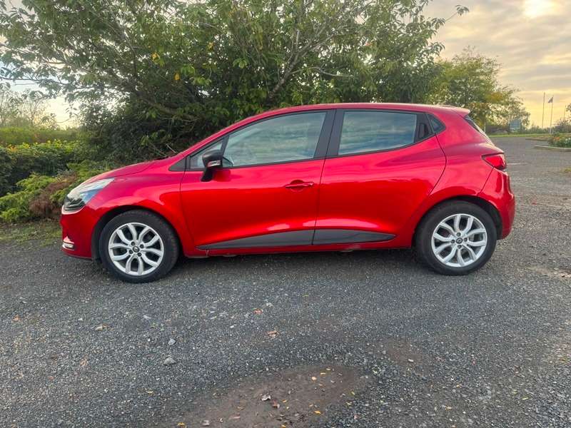 2017 RENAULT CLIO 2017 RENAULT CLIO