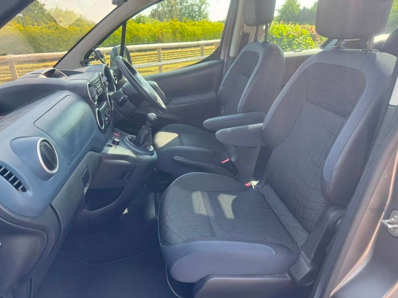 2009 PEUGEOT PARTNER TEPEE 2009 PEUGEOT PARTNER TEPEE