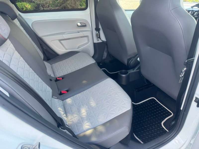 2019 VOLKSWAGEN UP 2019 VOLKSWAGEN UP