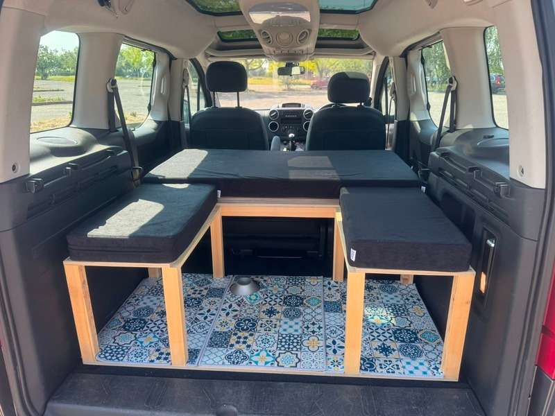 2009 PEUGEOT PARTNER TEPEE 2009 PEUGEOT PARTNER TEPEE