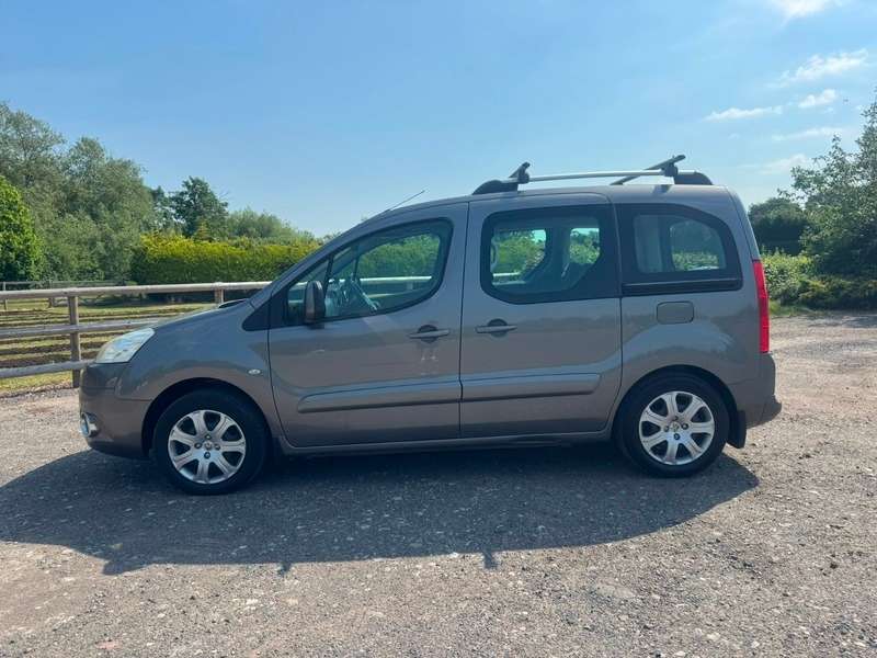 2009 PEUGEOT PARTNER TEPEE 2009 PEUGEOT PARTNER TEPEE