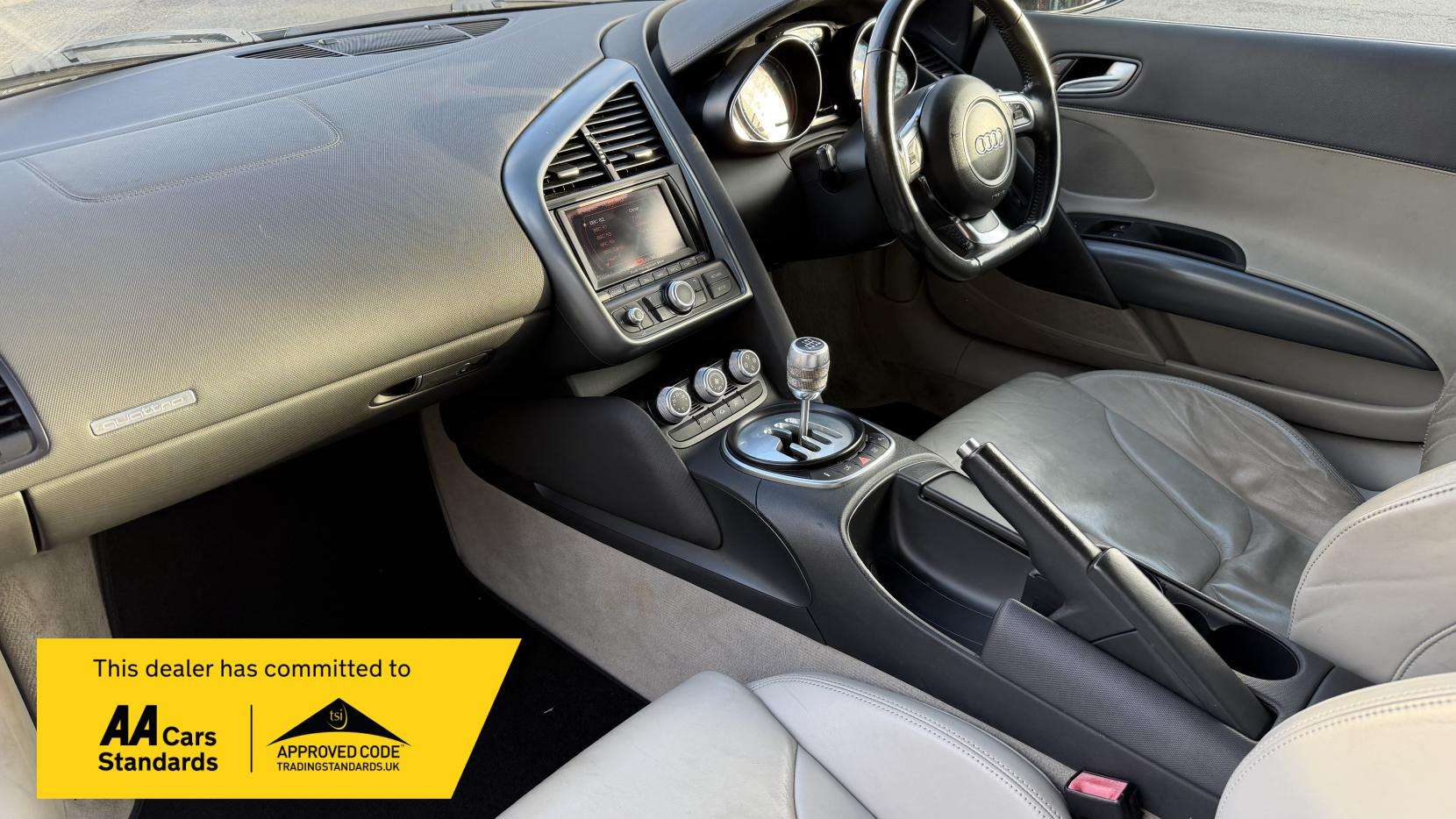 2008 AUDI R8 2008 AUDI R8